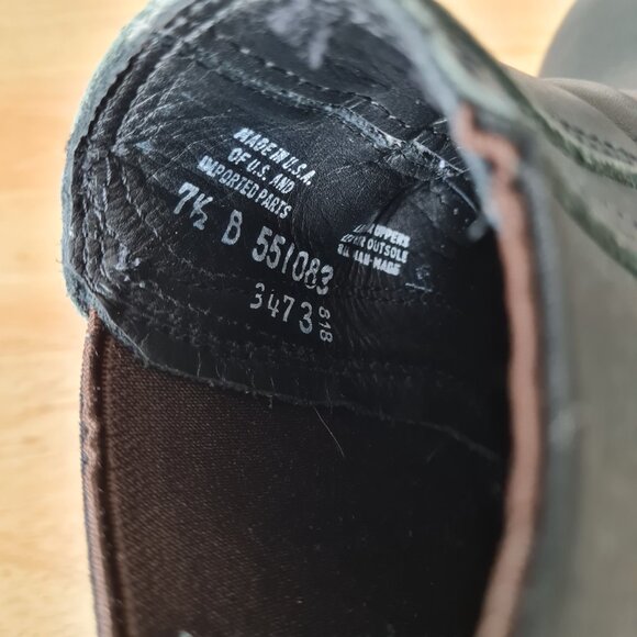 Red Wing Harriet Chelsea Pull On Ankle Heeled Leather Boots Lug Sole Black Heel - Picture 8 of 8